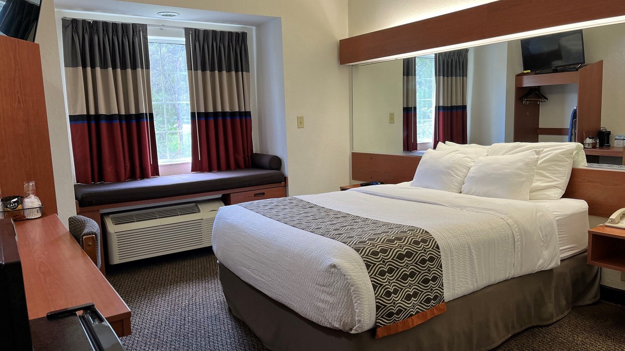 Photo of Bedroom in Lady Lake