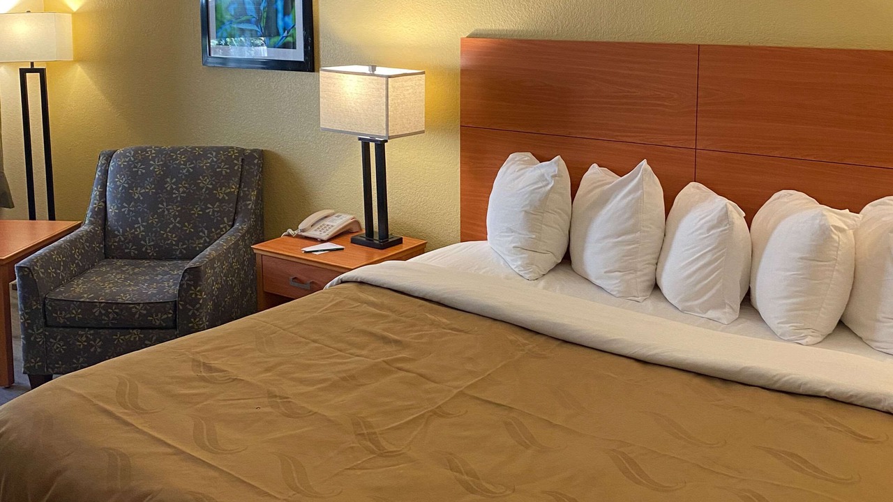 Photo of Bedroom in Chiefland