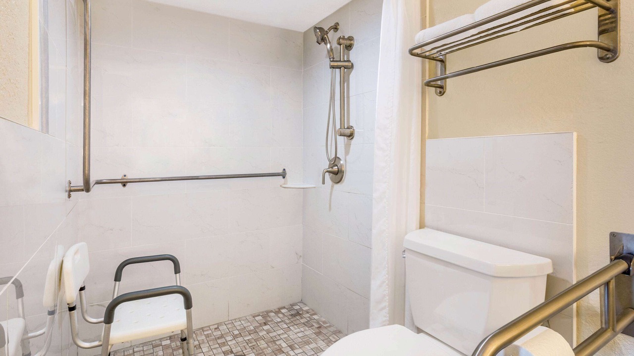 Photo of Bathroom in Lakeland
