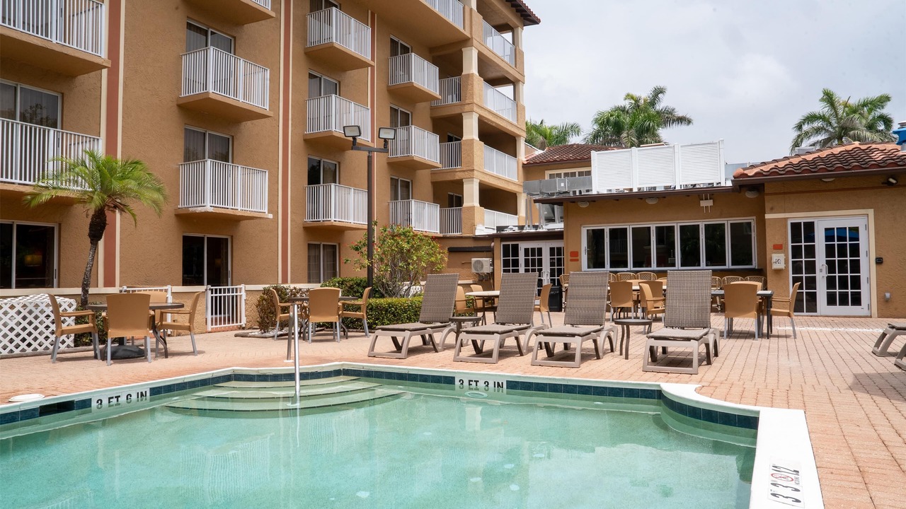 Photo of Outdoor in Park Shore