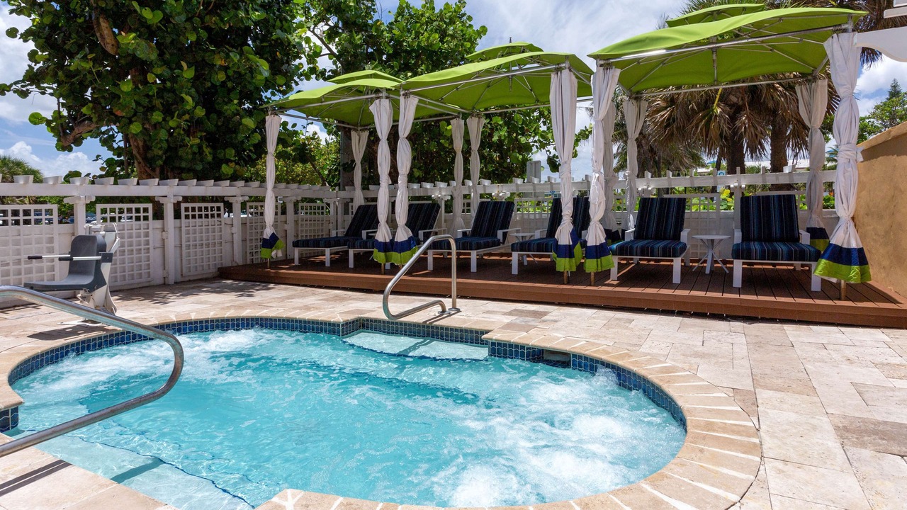Photo of Outdoor in Deerfield Beach