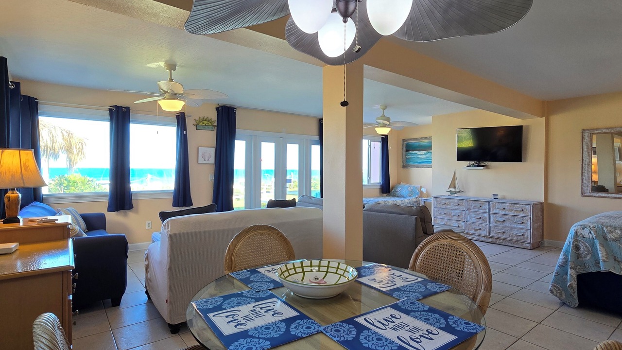 Photo of Bedroom in Indialantic