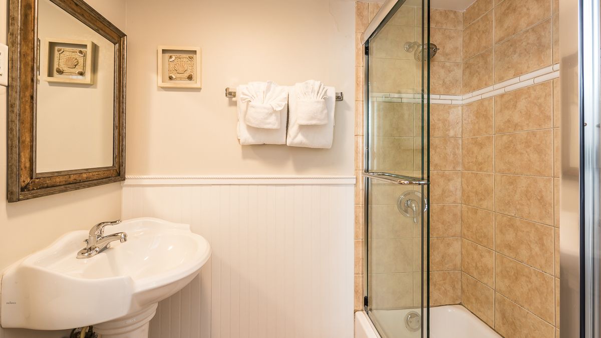 Photo of Bathroom in Historic Seaport