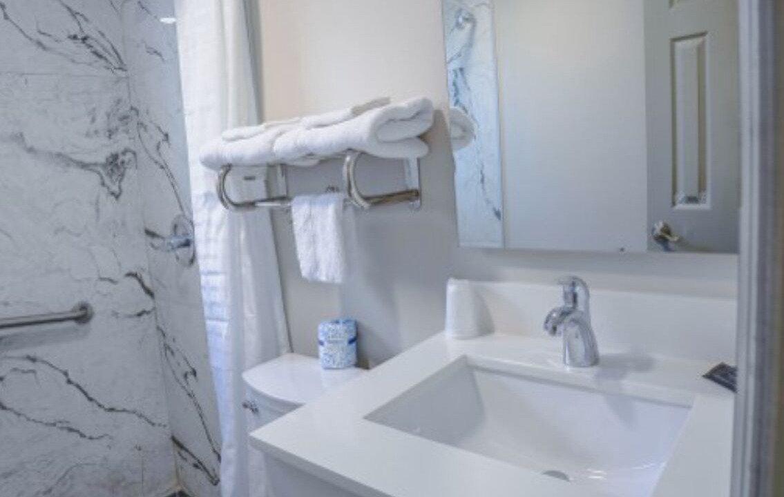 Photo of Bathroom in Le Barons Of Titusville