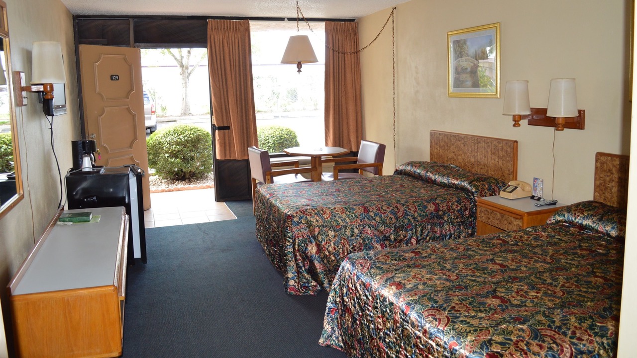 Photo of Bedroom in Tarpon Springs