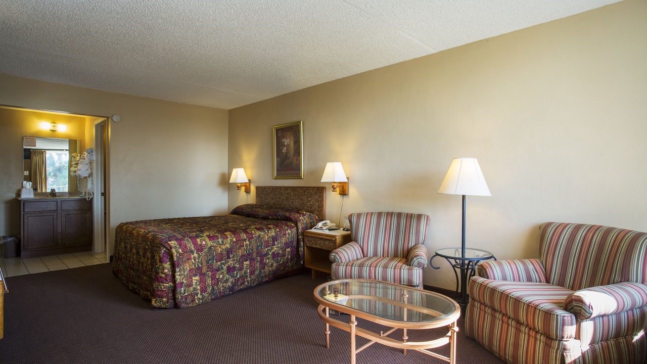 Photo of Bedroom in Tarpon Springs