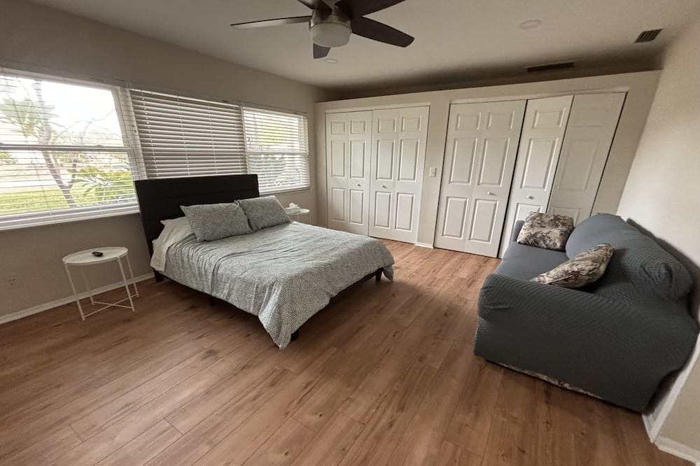 Photo of Bedroom in Laurel