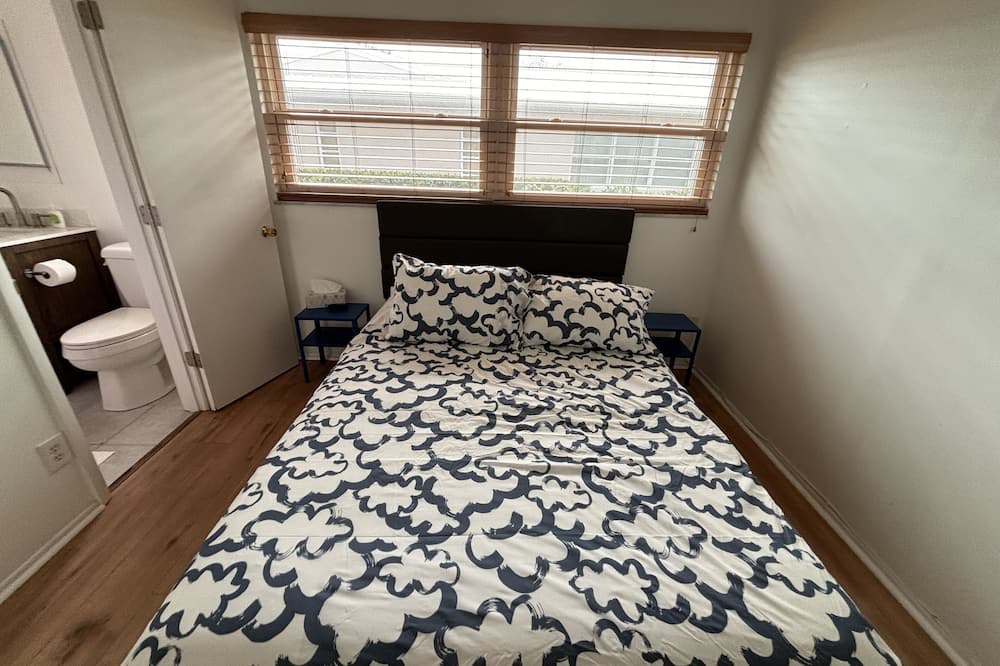 Photo of Bedroom in Laurel