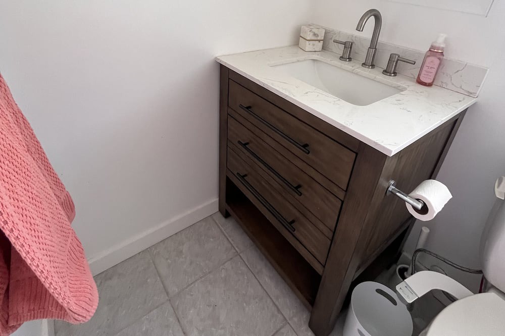 Photo of Bathroom in Laurel