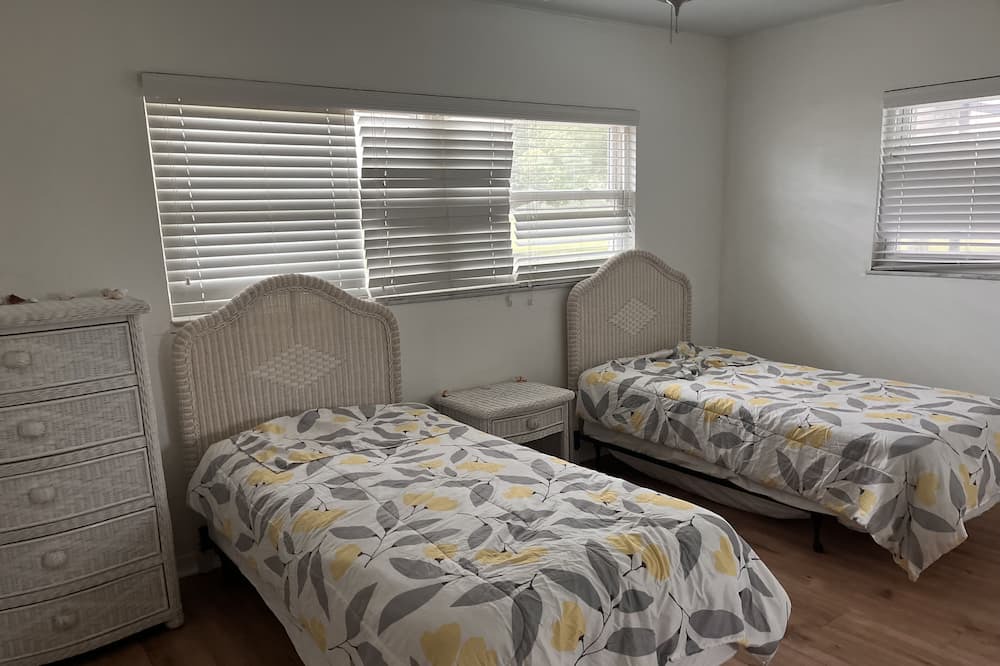 Photo of Bedroom in Laurel