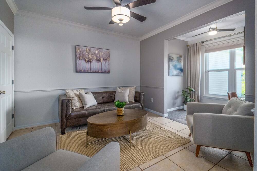 Photo of Livingroom in Auburndale