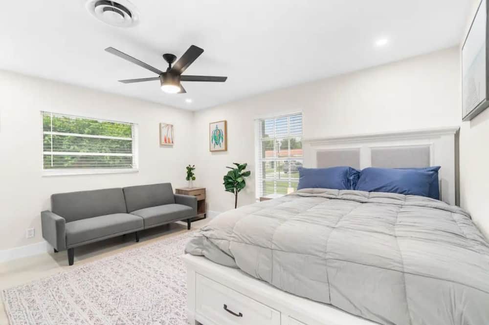 Photo of Bedroom in Lighthouse Point