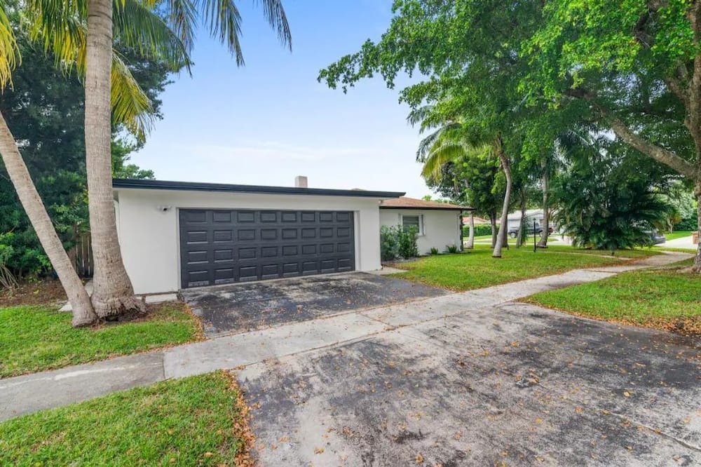 Photo of Outdoor in Lighthouse Point