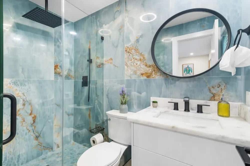 Photo of Bathroom in Lighthouse Point