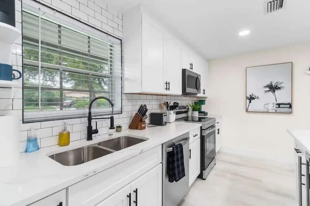 Photo of Kitchen in Lighthouse Point