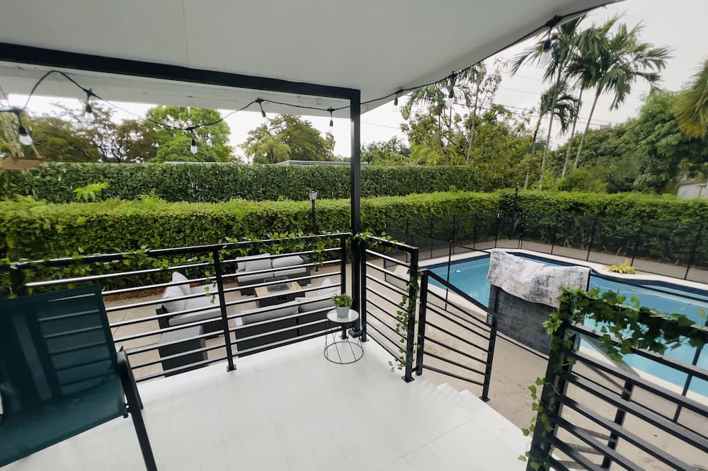 Photo of Outdoor in Coral Terrace