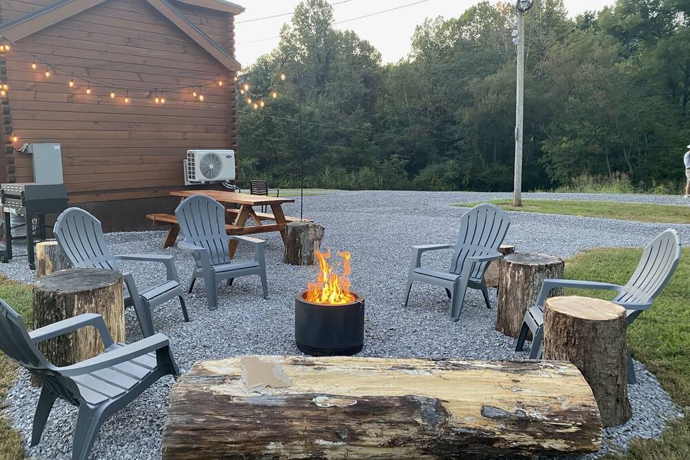 Photo of Outdoor in Ashley Oaks