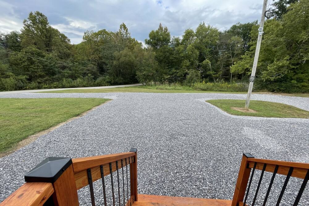 Photo of Outdoor in Ashley Oaks