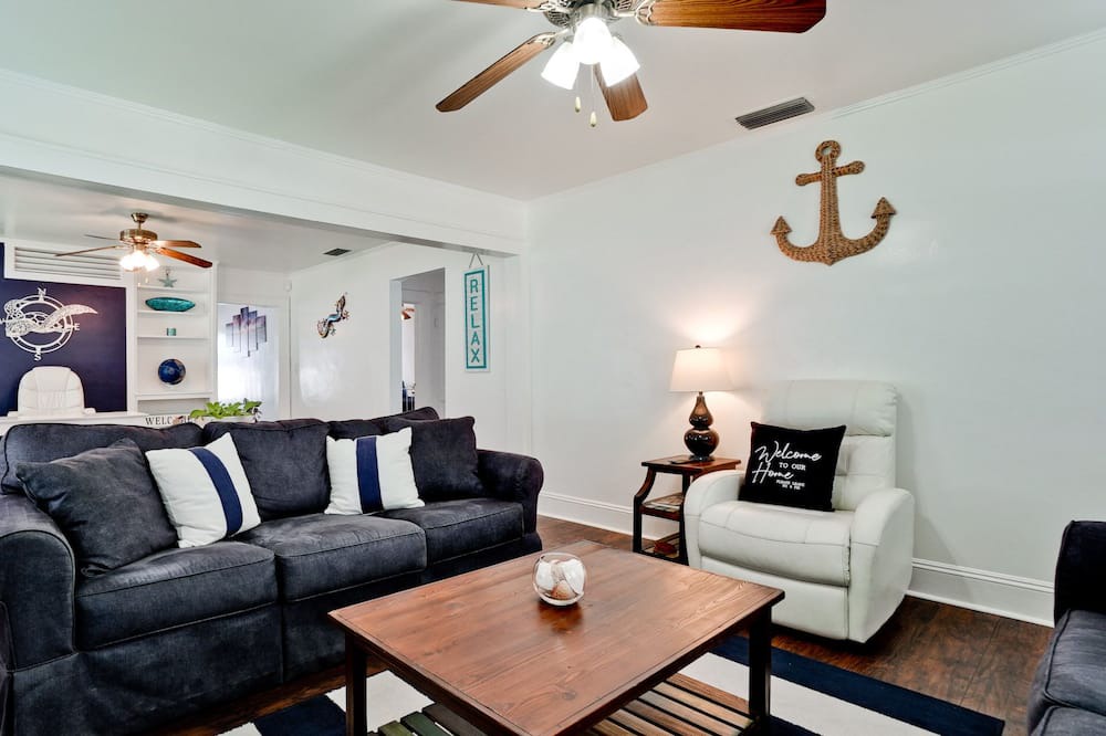 Photo of Livingroom in Bradenton