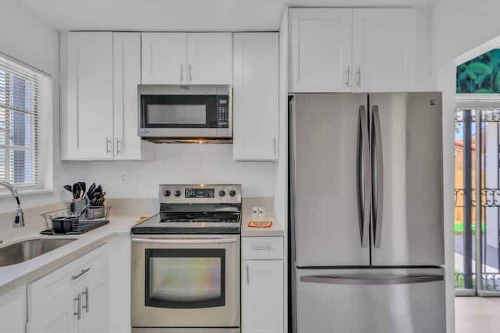 Photo of Kitchen in Little Havana