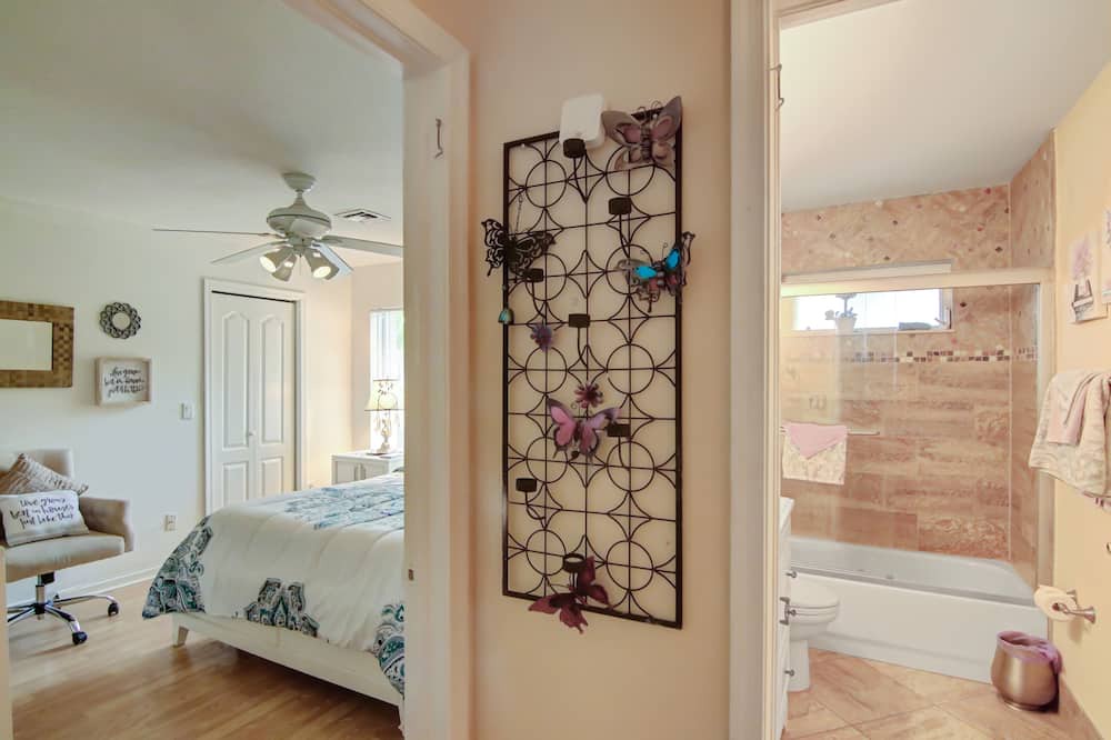 Photo of Bedroom in Wellington