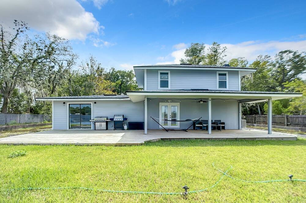 Photo of Outdoor in Northside