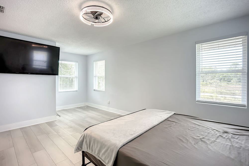 Photo of Bedroom in Northside