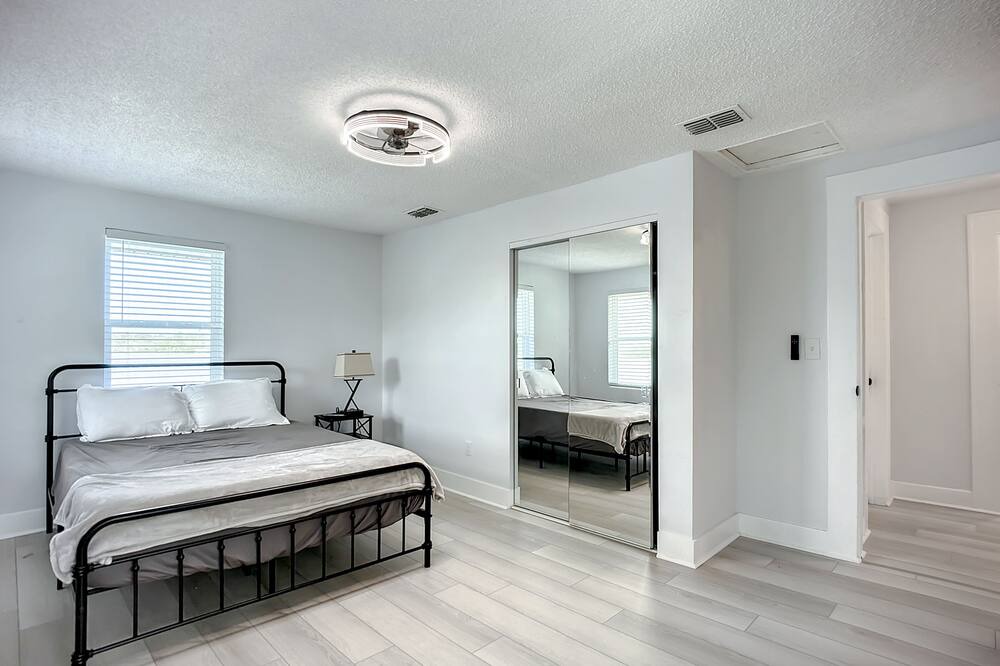Photo of Bedroom in Northside