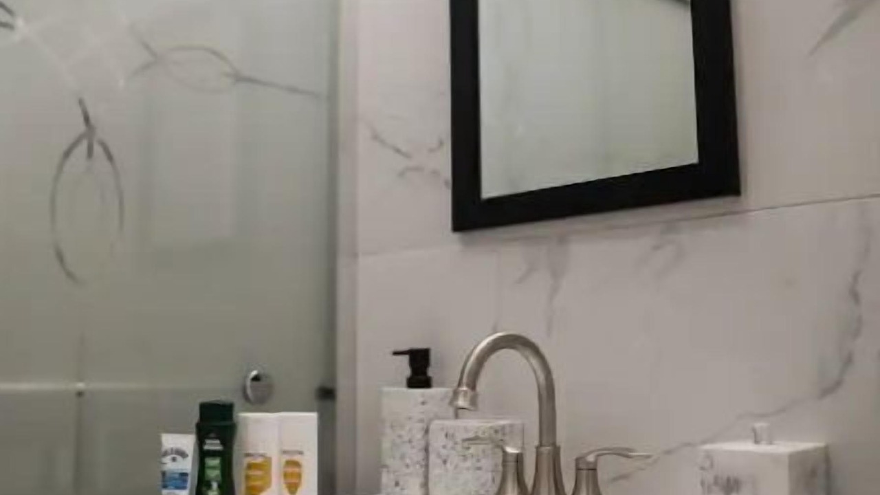 Photo of Bathroom in Poiciana Park II
