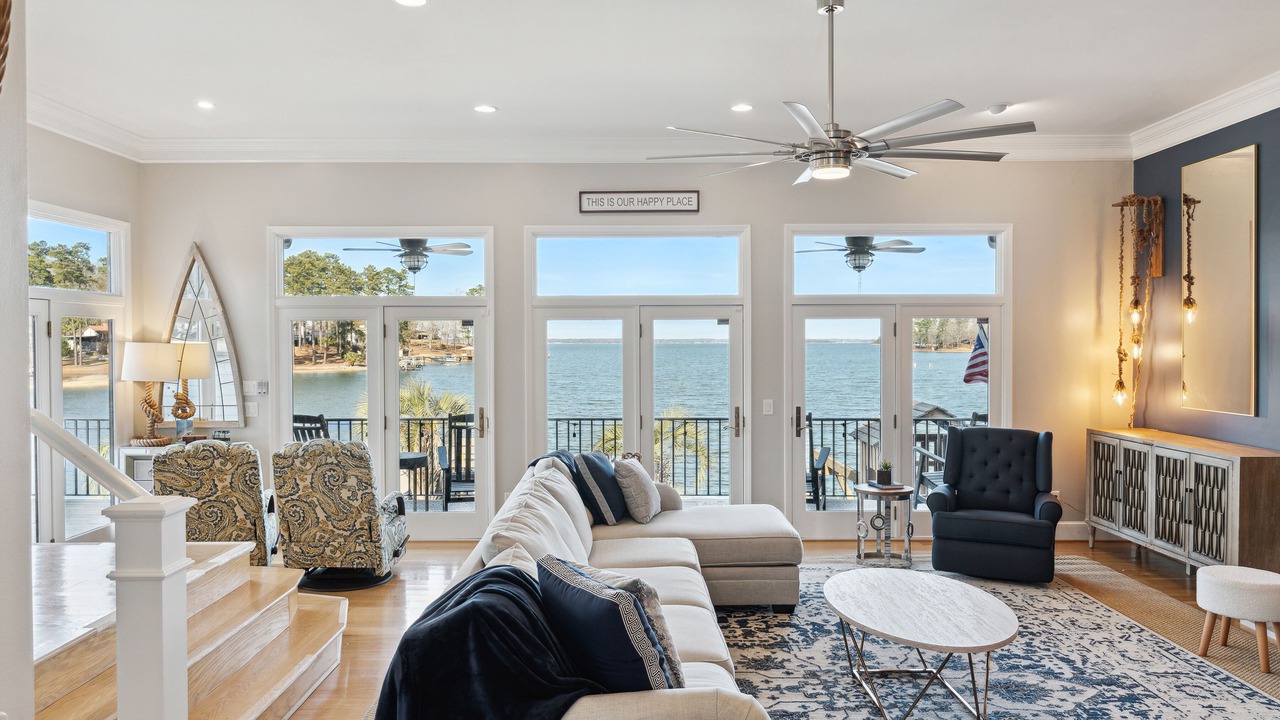 Photo of Livingroom in Lexington