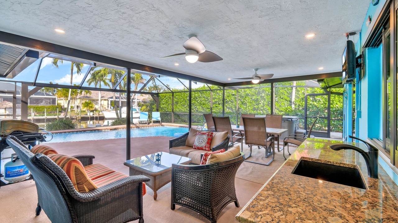 Photo of Outdoor in Pelican