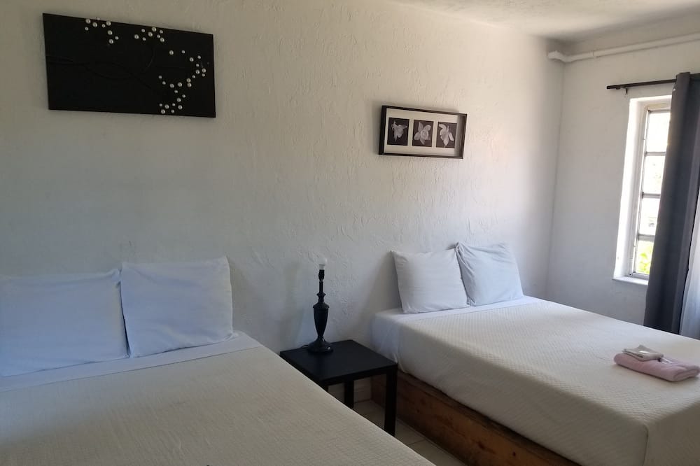 Photo of Bedroom in Dania Beach