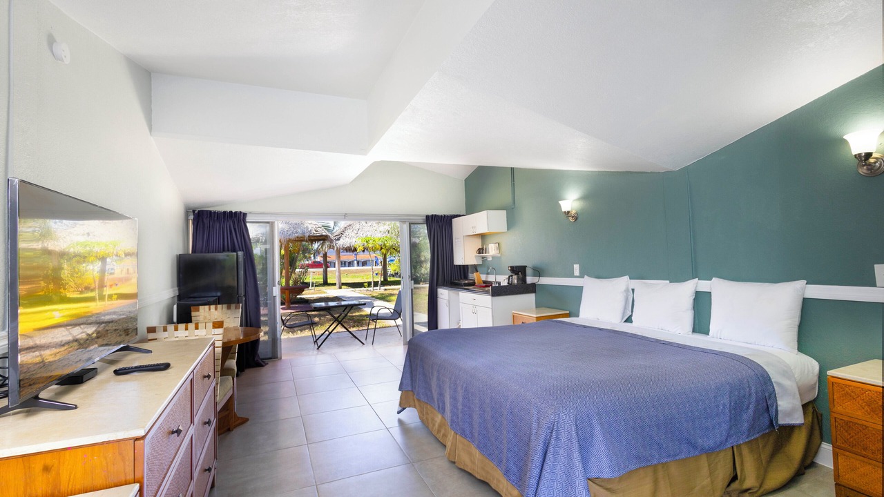 Photo of Bedroom in Warm Mineral Springs
