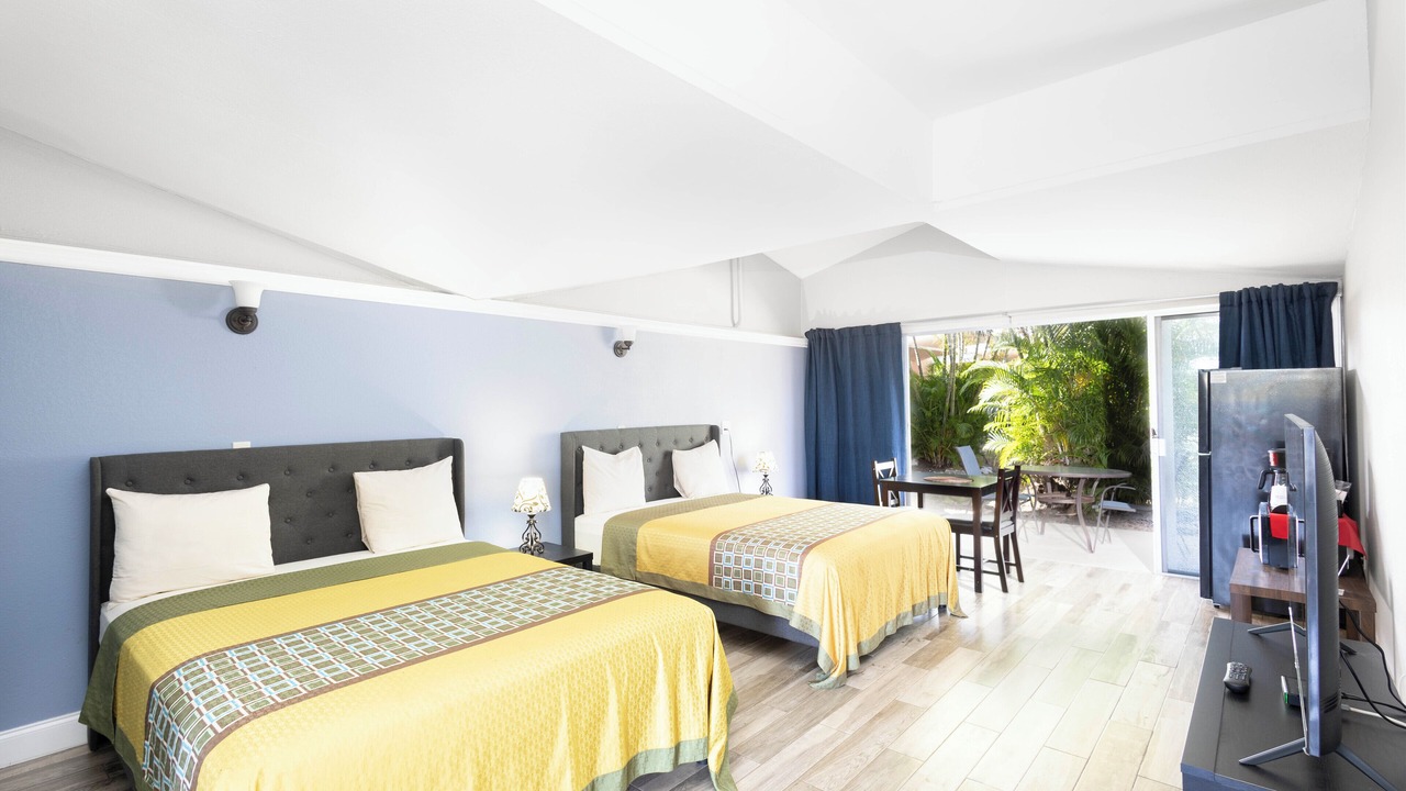 Photo of Bedroom in Warm Mineral Springs