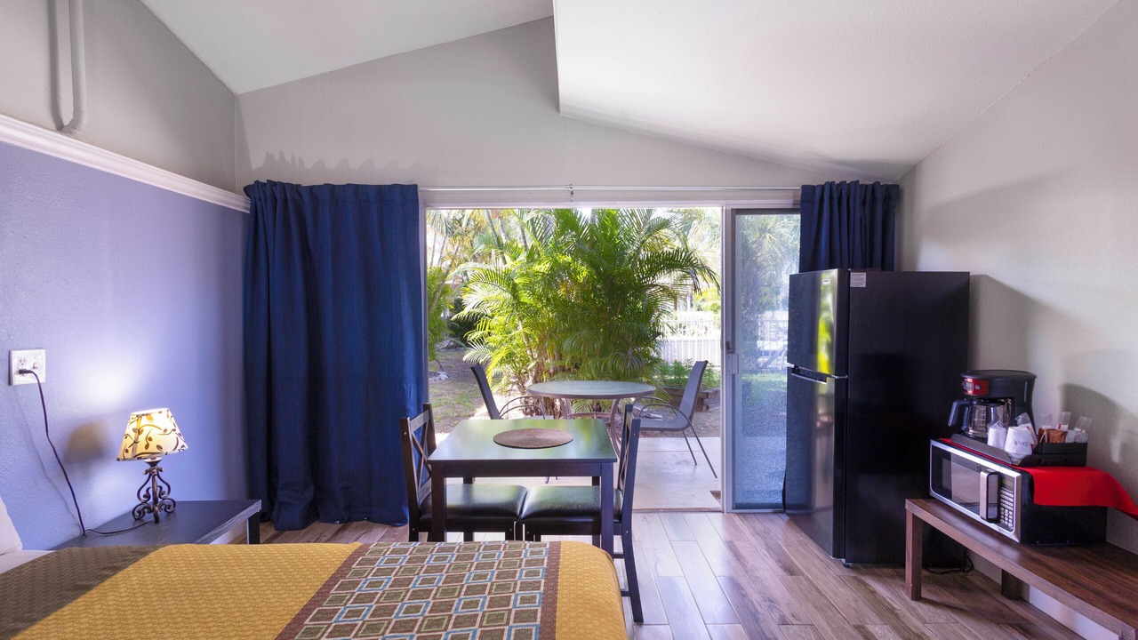 Photo of Bedroom in Warm Mineral Springs