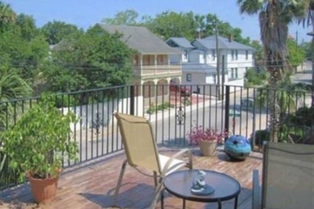 Photo of Patio Balcony in St. Augustine Historic District