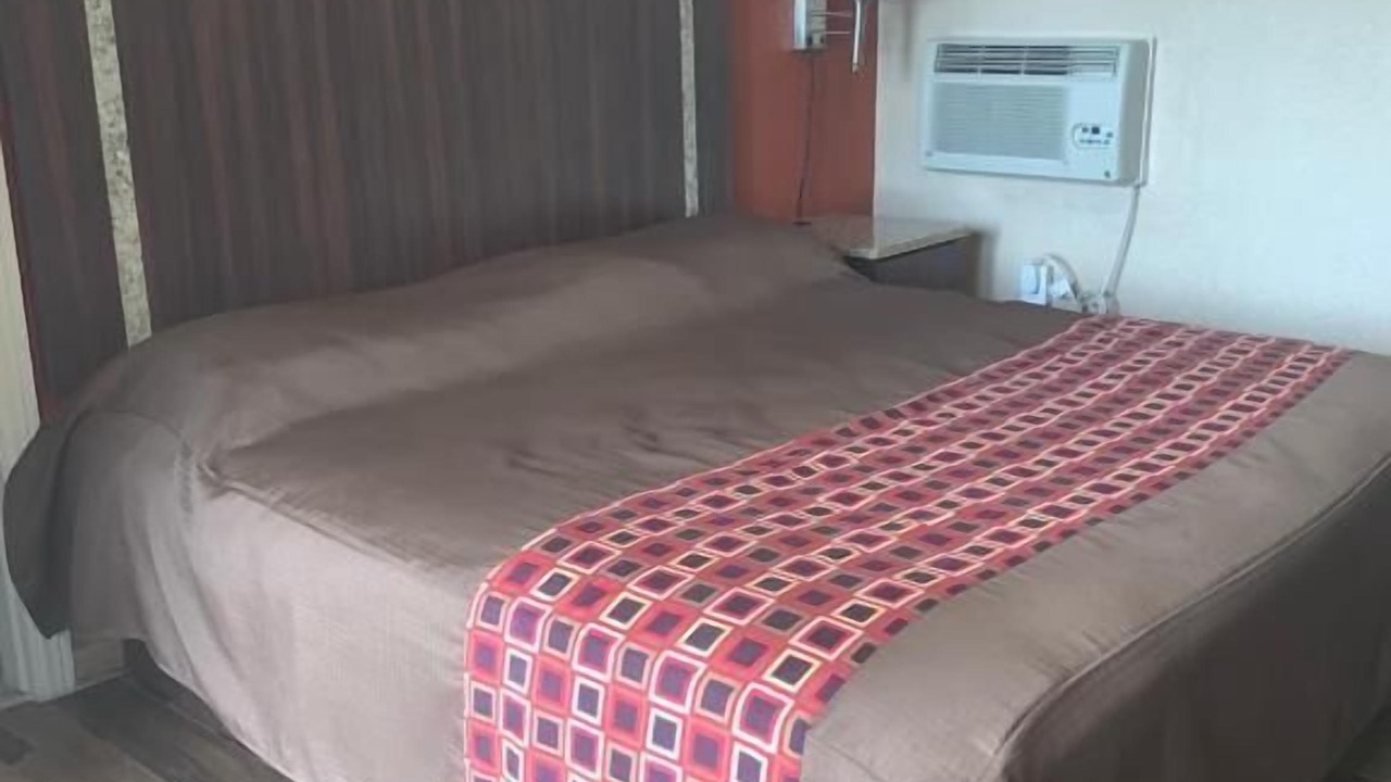 Photo of Bedroom in Lake Wales