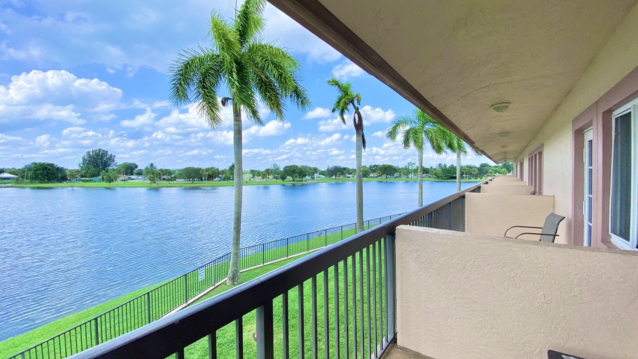 Photo of Patio Balcony in Royal Palm Beach