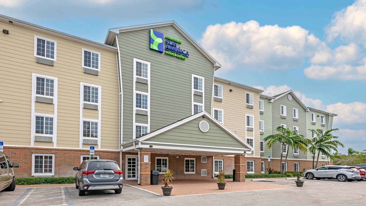 Photo of Outdoor in Lake Worth Corridor