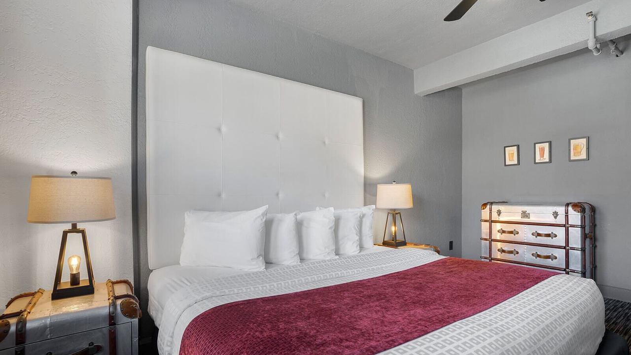 Photo of Bedroom in Downtown St. Petersburg