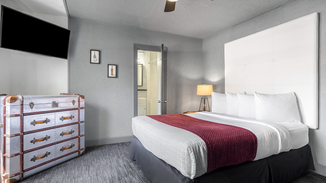 Photo of Bedroom in Downtown St. Petersburg