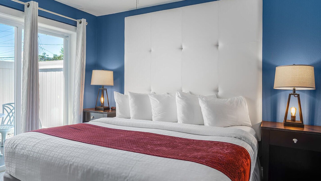 Photo of Bedroom in Downtown St. Petersburg
