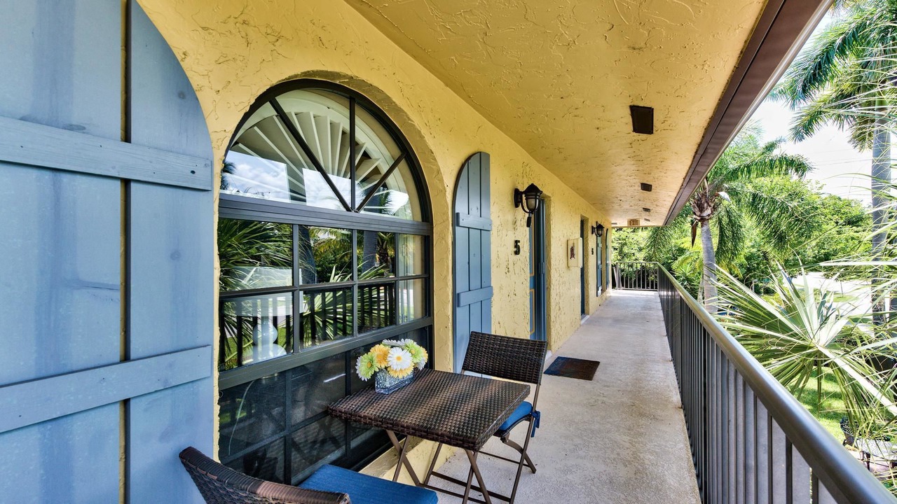 Photo of Patio Balcony in Old Naples
