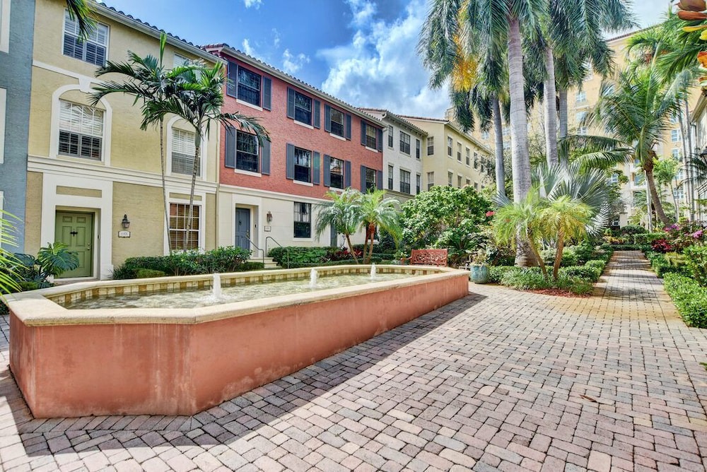 Photo of Outdoor in Downtown West Palm Beach