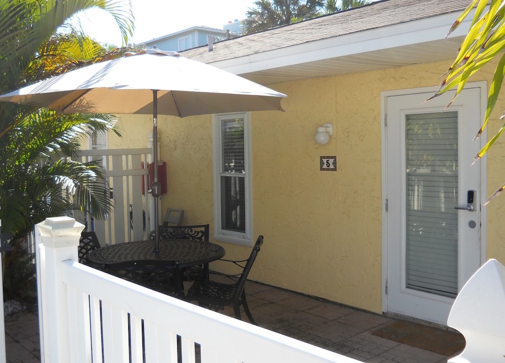 Photo of Patio Balcony in Holmes Beach