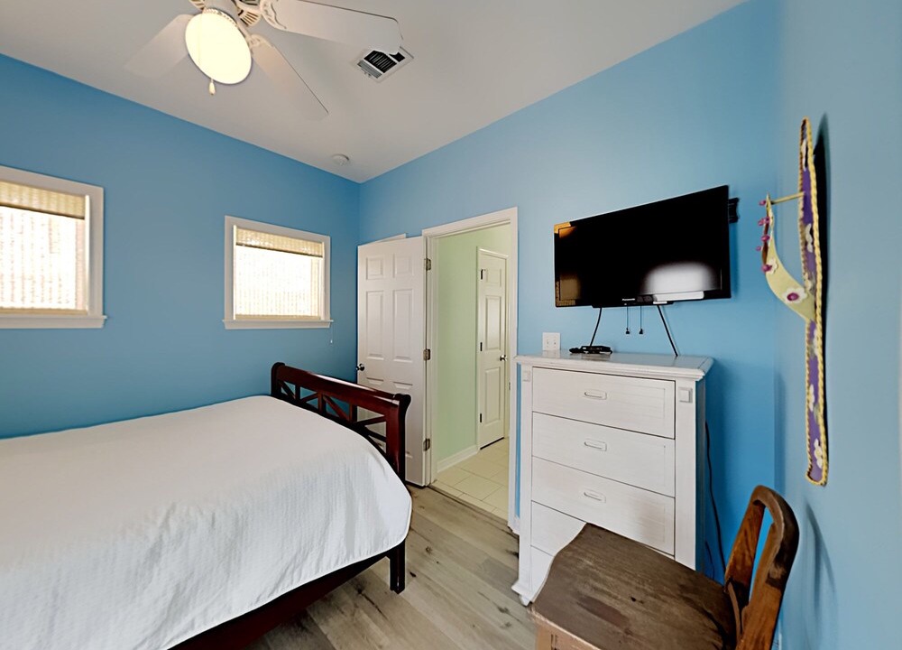 Photo of Bedroom in Miramar Beach