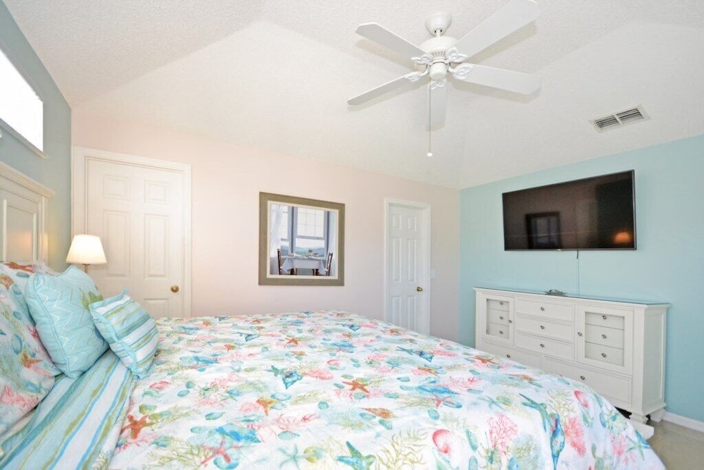 Photo of Bedroom in Westridge