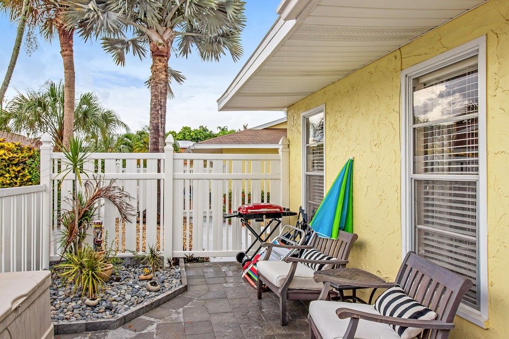 Photo of Patio Balcony in Holmes Beach