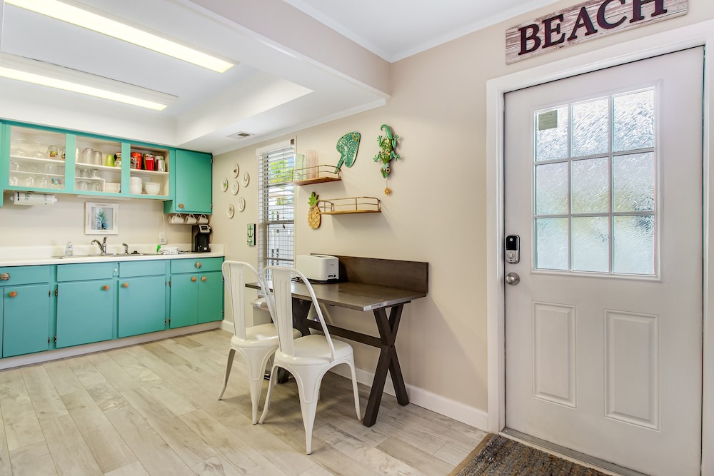 Photo of Bedroom in Holmes Beach