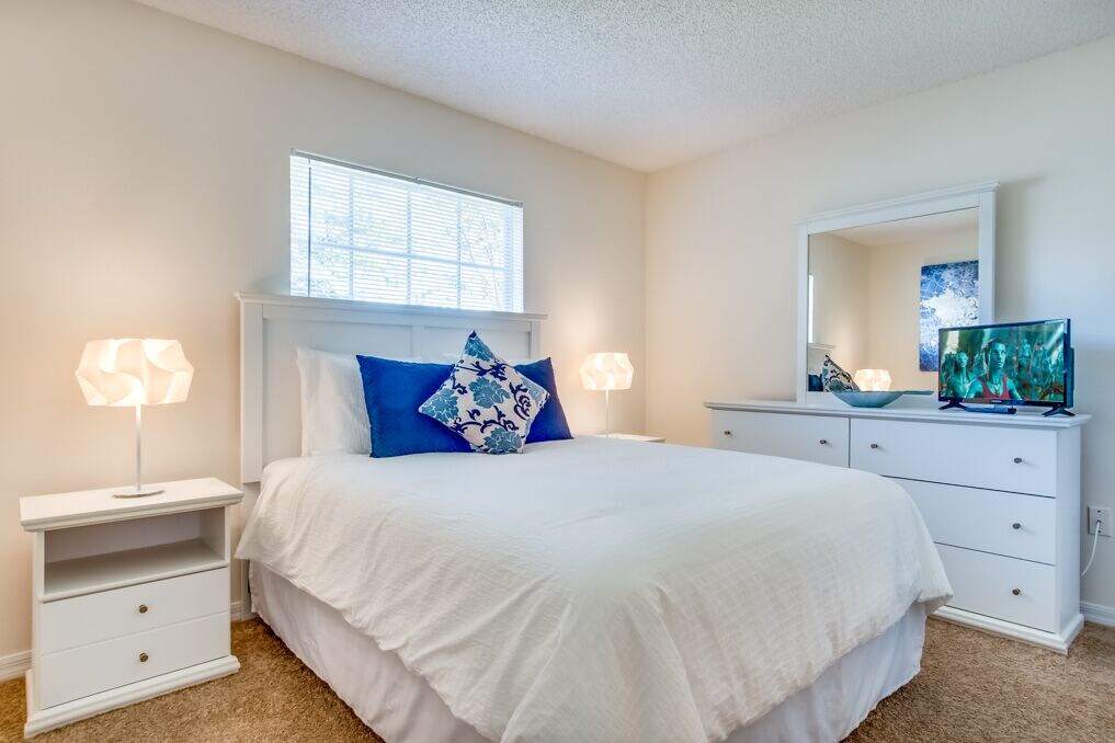 Photo of Bedroom in Florida Pines